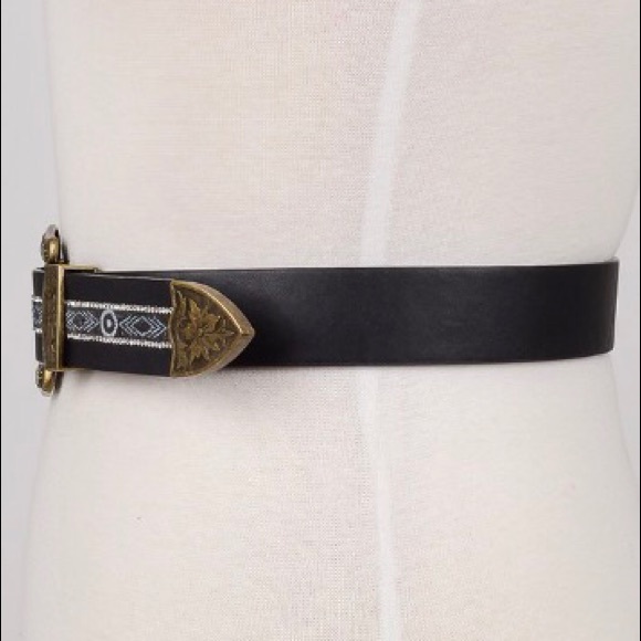 Double Buckle Belt - Picture 3 of 3